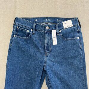 NWT J. Crew Mid-rise kickout jean in ELAINE WASH Size 28